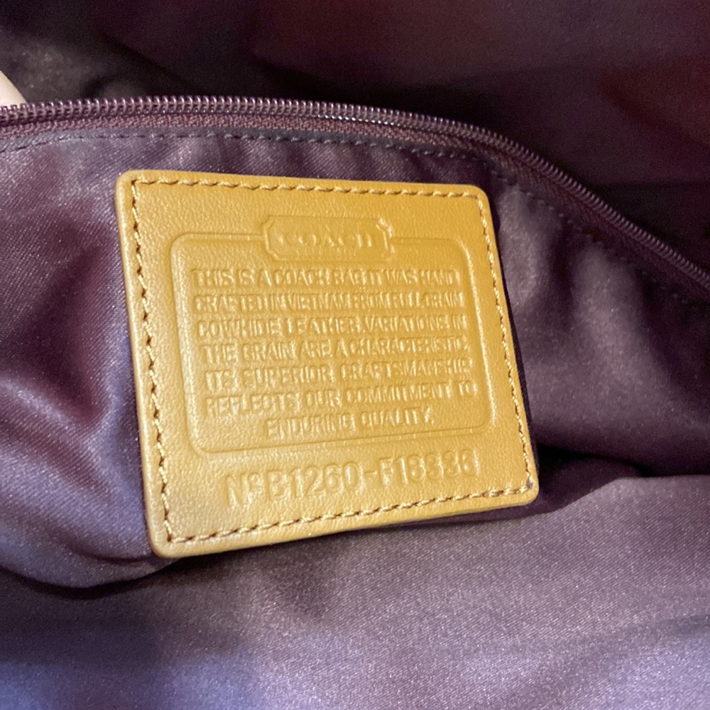 Fashion Coach Laura Signature Embossed Leather Tote F18336 - Picture 10 of 11